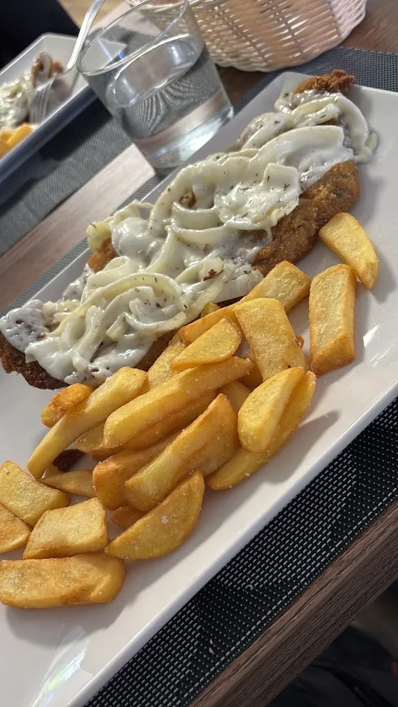 Jose David_Nueva Cantina Alarcia_Villagalijo_review