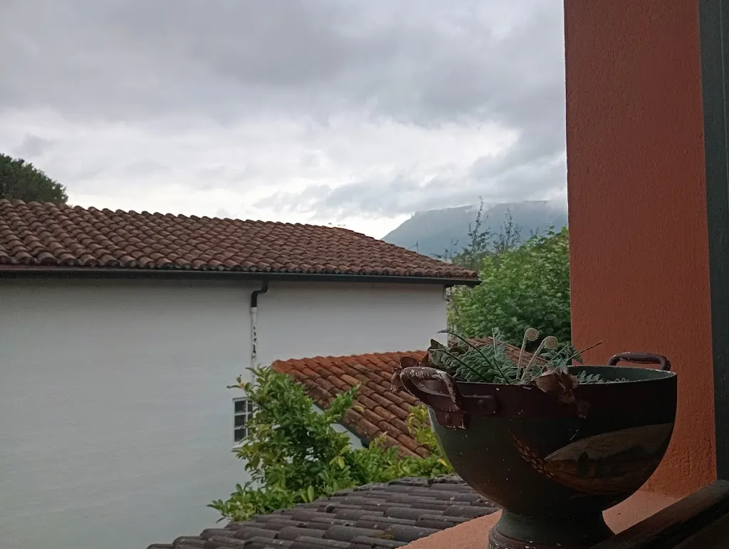 Eduardo Abasolo_La Taberna del Cuatro_Valle de Mena_review