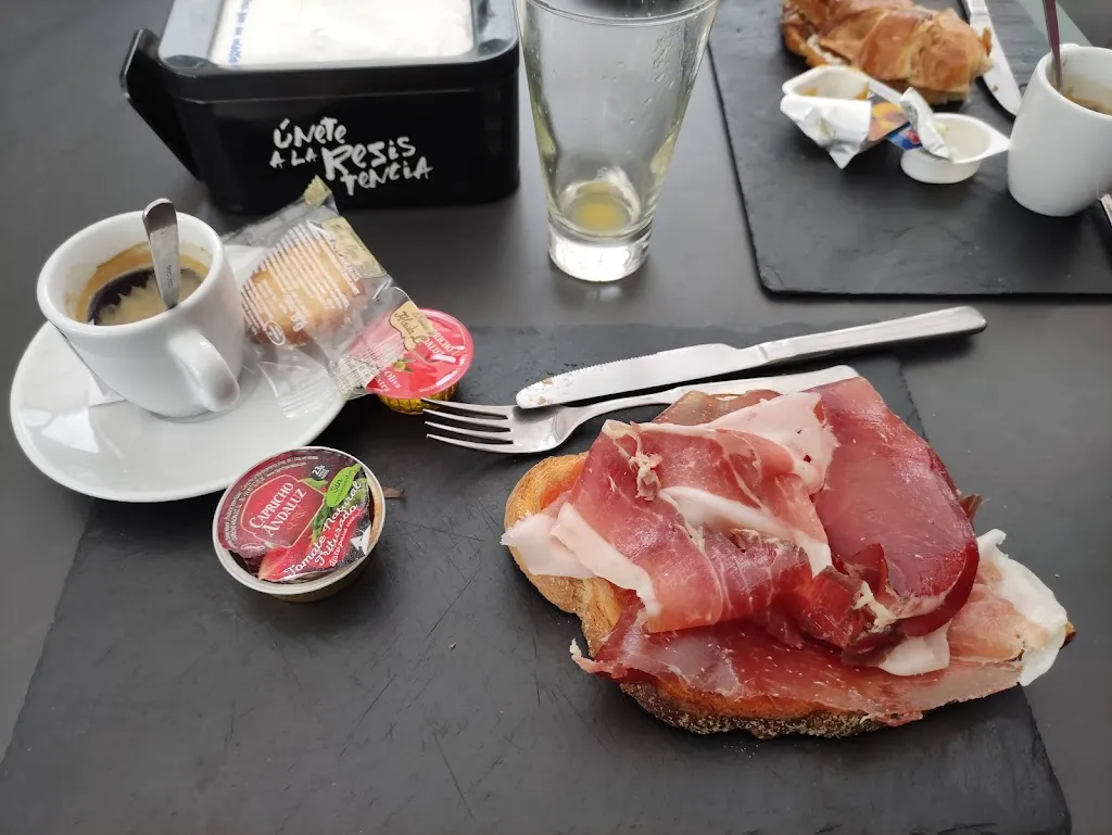 Menu_Nain Bar Café_Valle de Mena_image_4