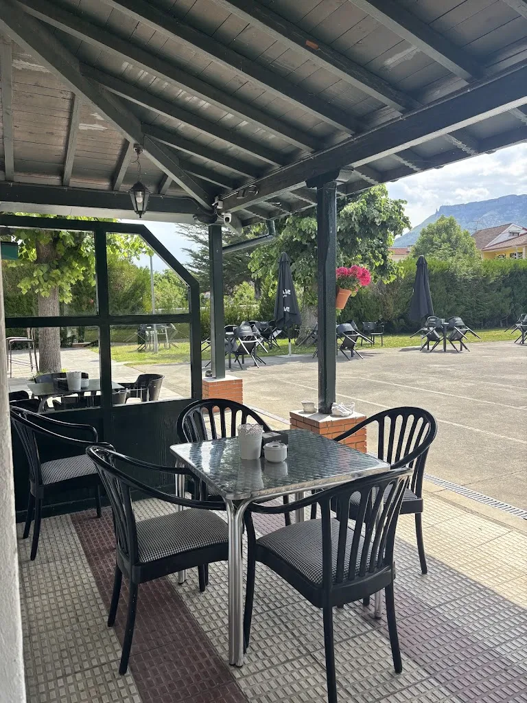 Casino de Mena bar/restaurante_Valle de Mena_slider_image_2