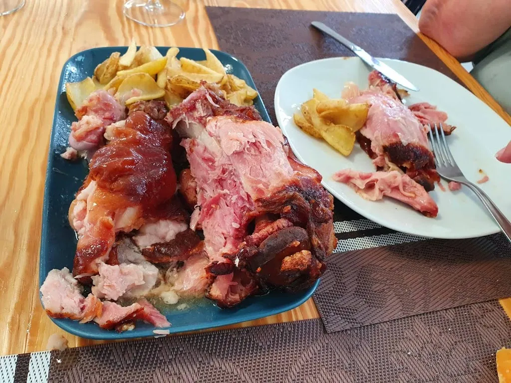 Menu_Bar Las Piscinas Villasana de Mena_Valle de Mena_immagine_3