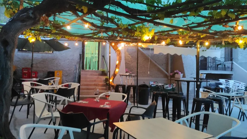 Bar El Jardin ristorante a Villalba de Duero