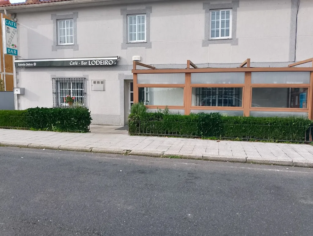 Ivan Vázquez_Café-Bar Lodeiro_Vilasantar_review