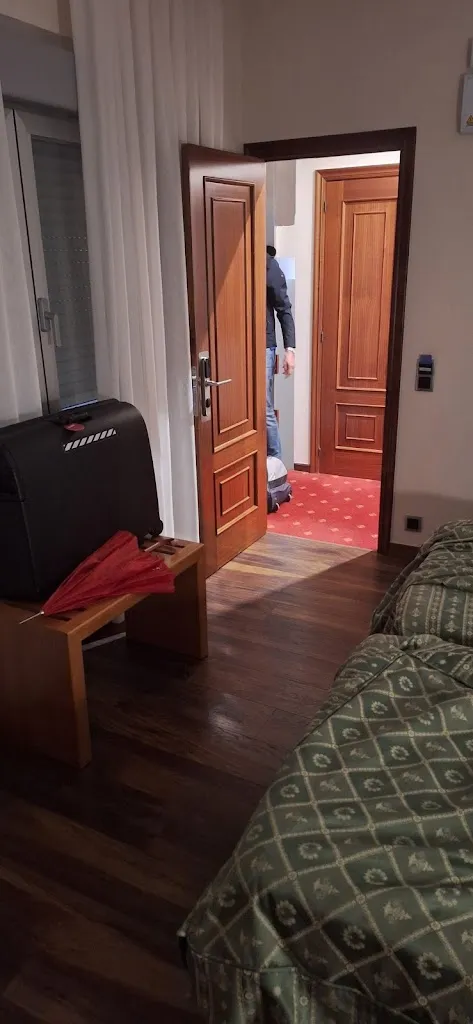 S “Coincollecter” B_Hotel Rey Arturo Burgos & Restaurante_Villagonzalo Pedernales_review