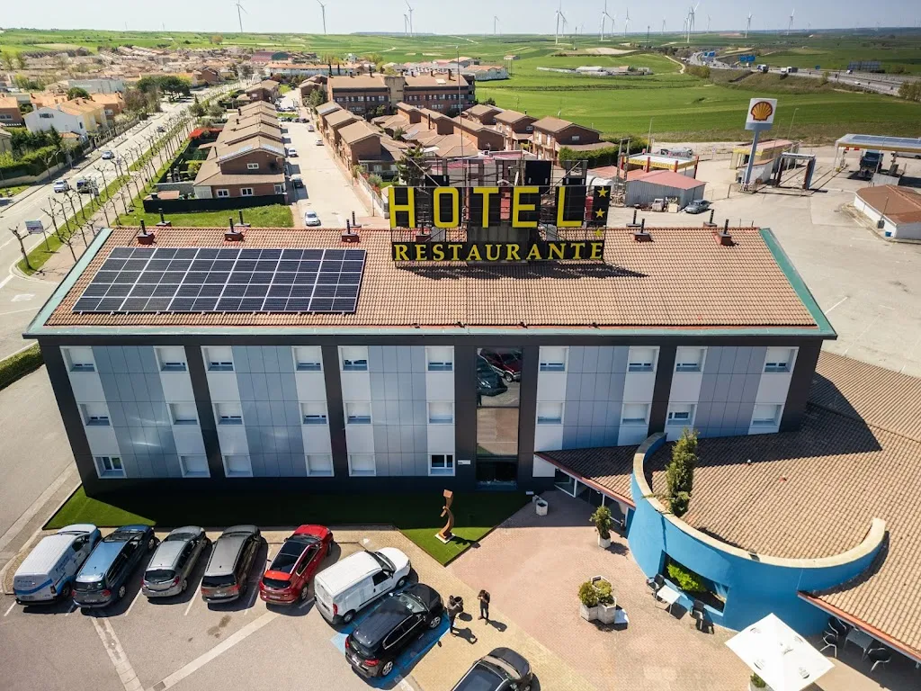 Hotel Rey Arturo Burgos & Restaurante restaurant in Villagonzalo Pedernales