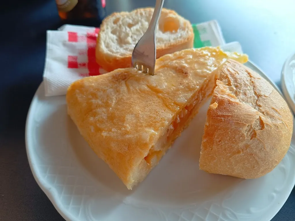 Mini Simba_Bar Arroyo_Villagonzalo Pedernales_review