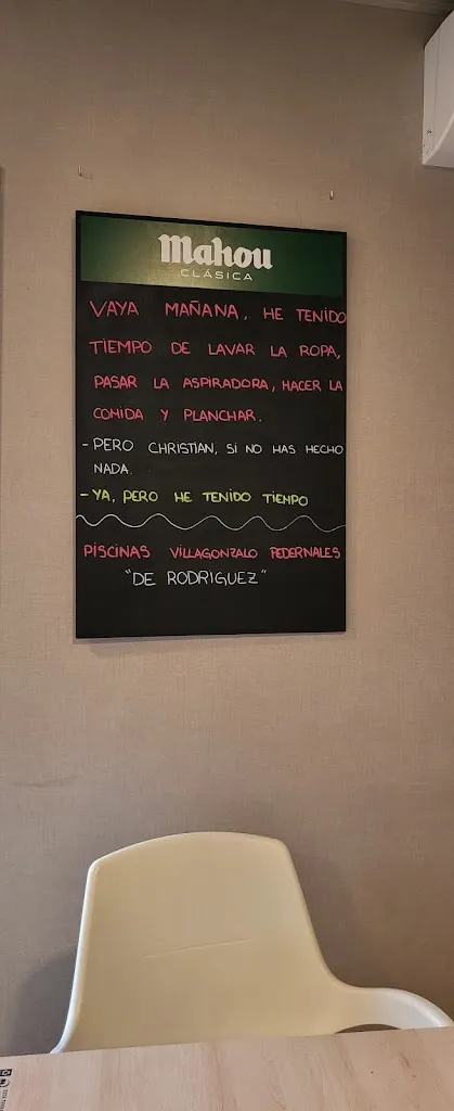 Menu_Bar Las Piscinas_Villagonzalo Pedernales_image_2