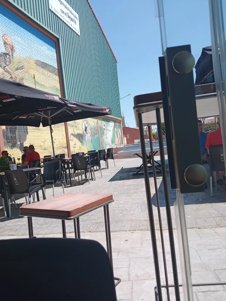 Radha_Bar Las Piscinas_Villagonzalo Pedernales_review