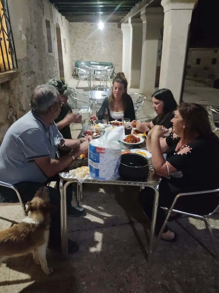 Bar Maxi_Villalbilla de Gumiel_slider_image_3