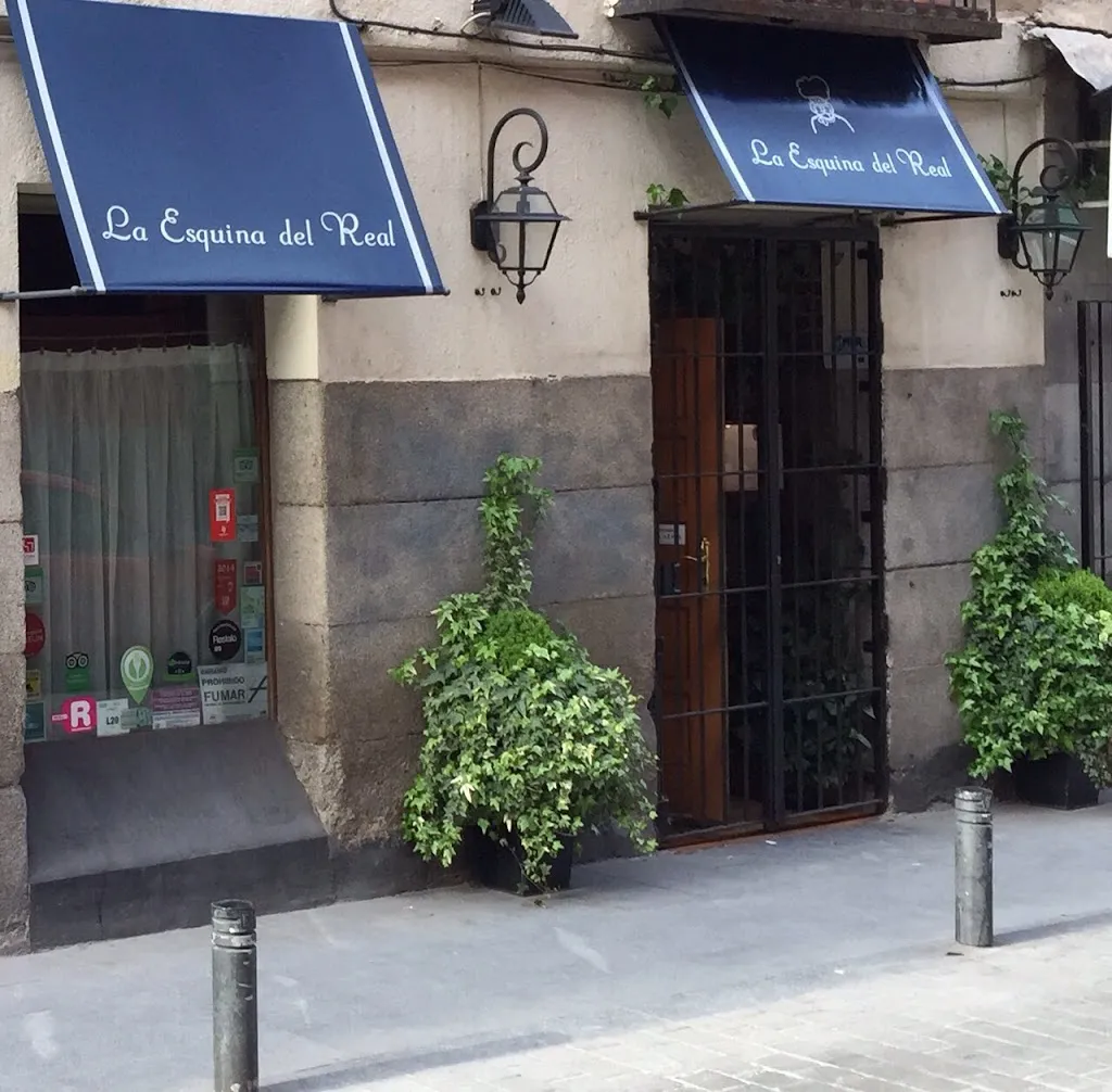 La Esquina del Real restaurant in Ares