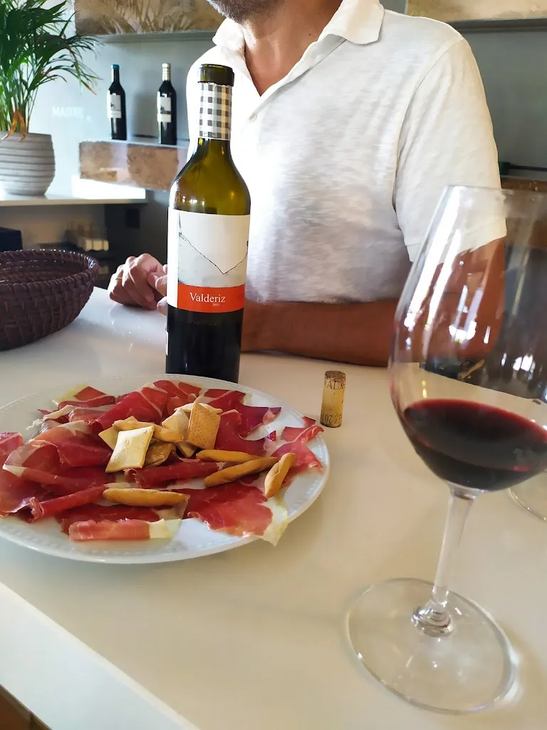 Menu_bodegas y viñedos valderiz sl_Villaescusa de Roa_immagine_8