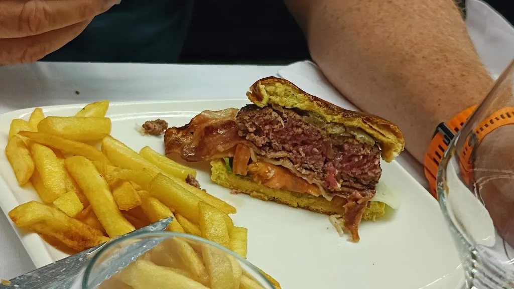 Jakub Olszewski_Restaurante @ Hotel Ciudad de Burgos_Villaquirán de la Puebla_review