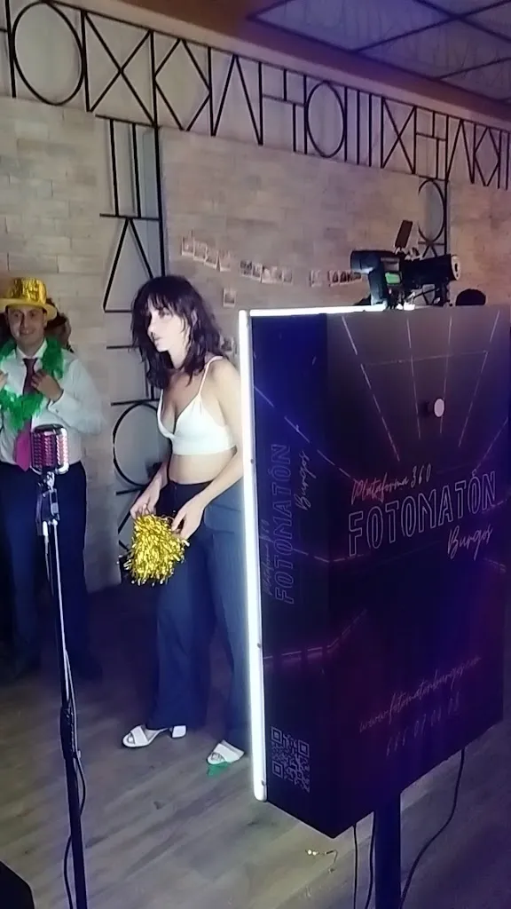 Restaurante @ Hotel Ciudad de Burgos_Villaquirán de la Puebla_slider_image_2