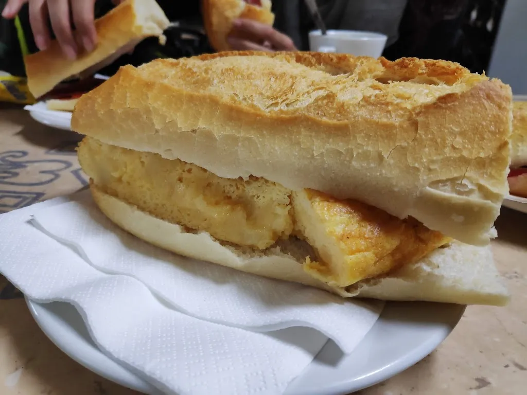 Ángeles_BAR Mesón Pepe_Villanueva de Argaño_review