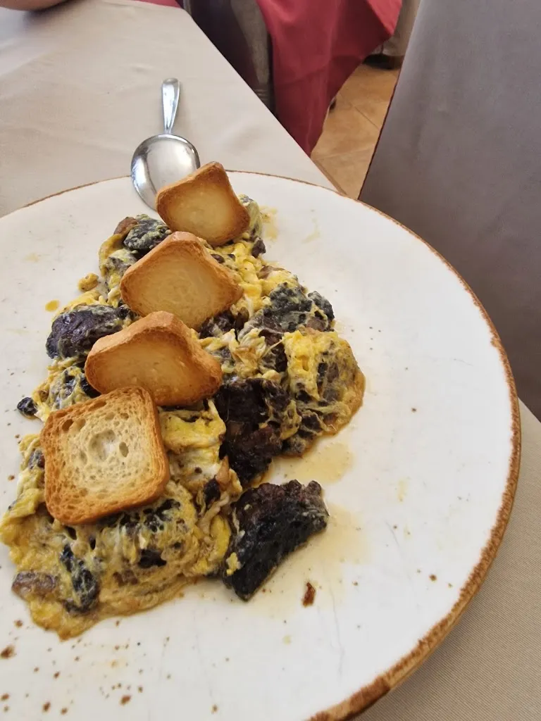 Andrej Kuštro_Mesón De Diego _Villanueva de Teba_review