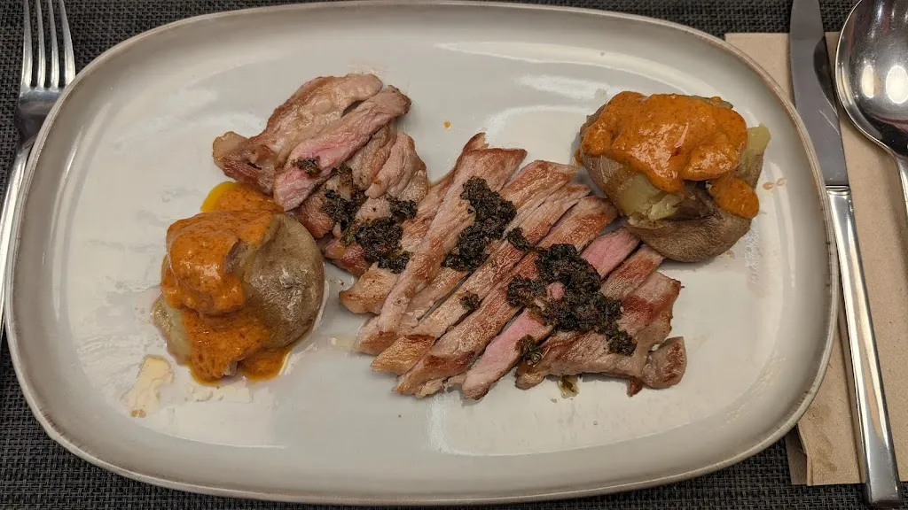 Theresa Bell_AZ Restaurante - Restaurante en el Retiro_Zael_review