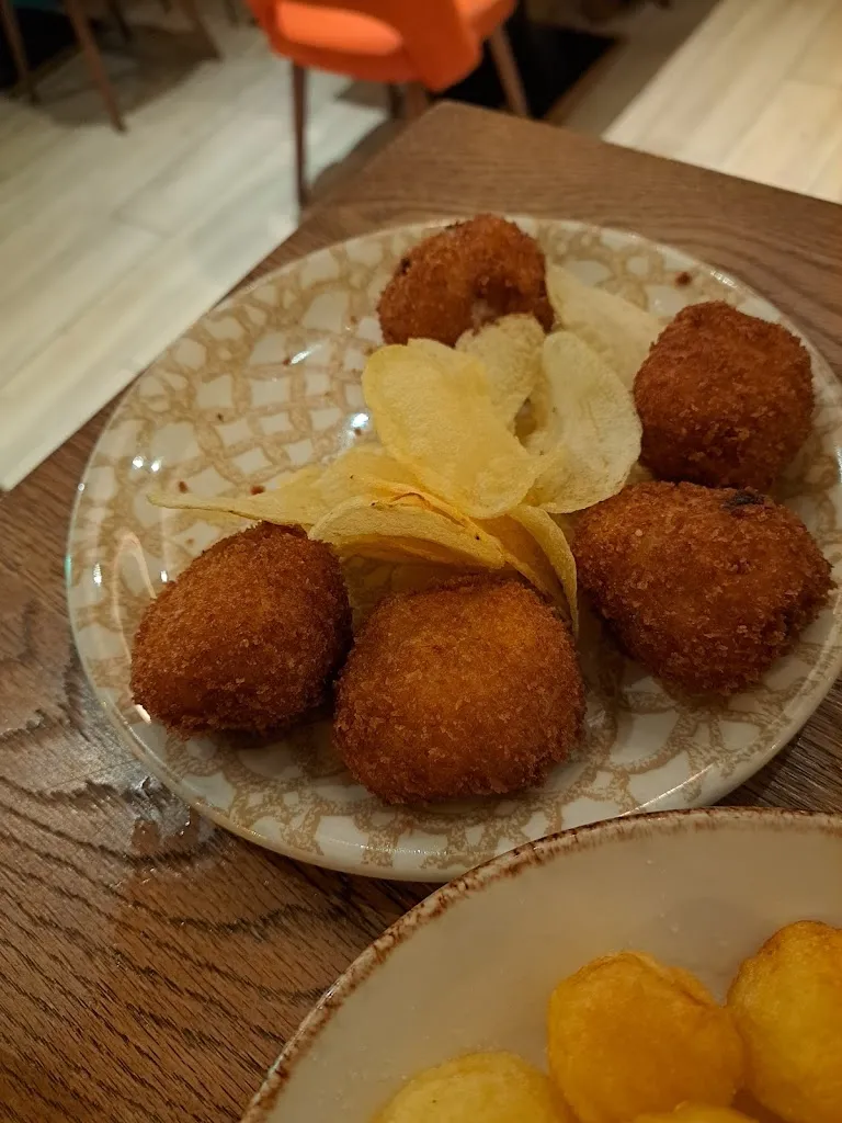 Erick Maitin Morales_El Kiosco de El Acebo_Acebo_recensione