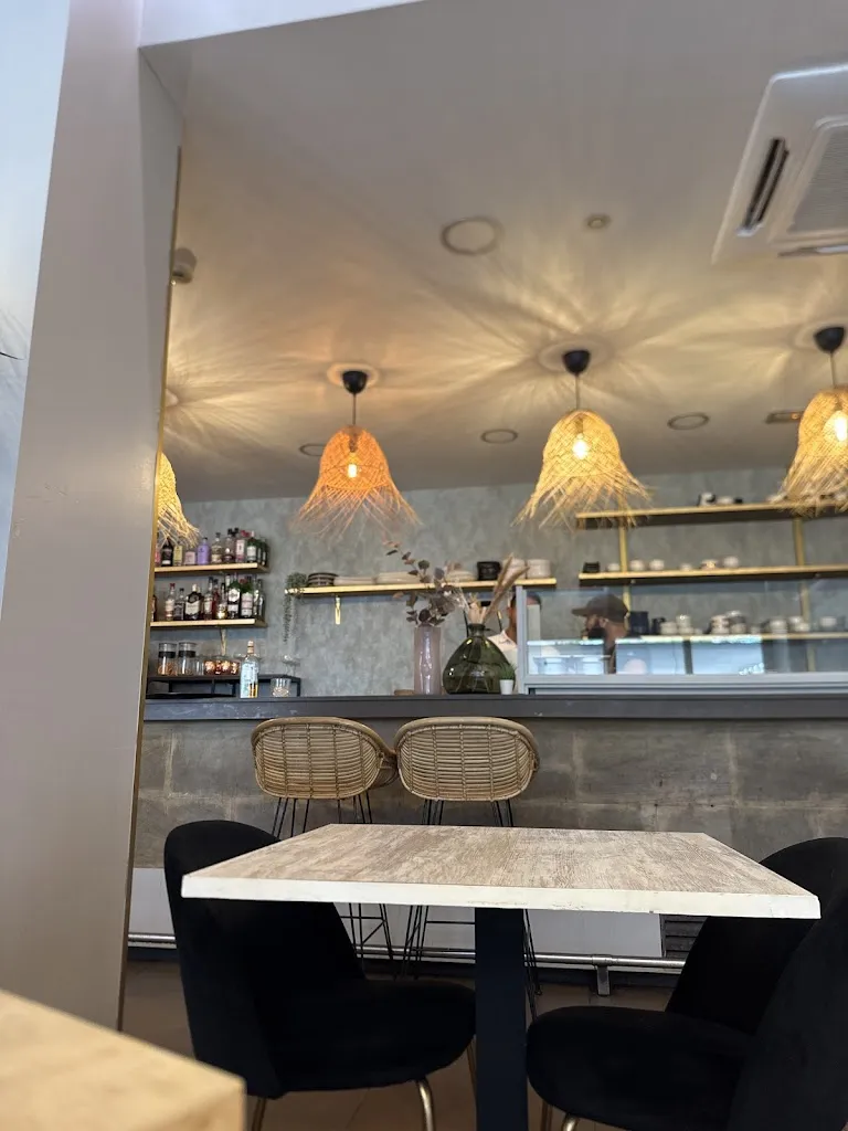 Aymuray Cocina Peruana Las Tablas_Viloria de Rioja_slider_image_3