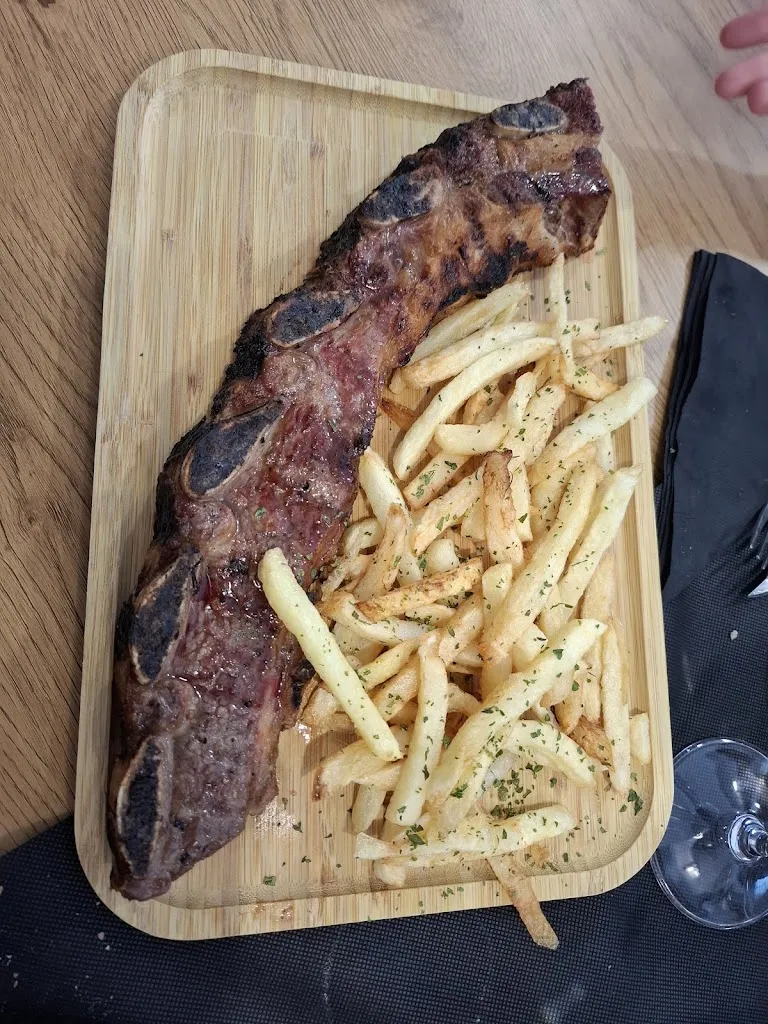 secundino losada González_Parrillada Montevideo_Vimianzo_recensione