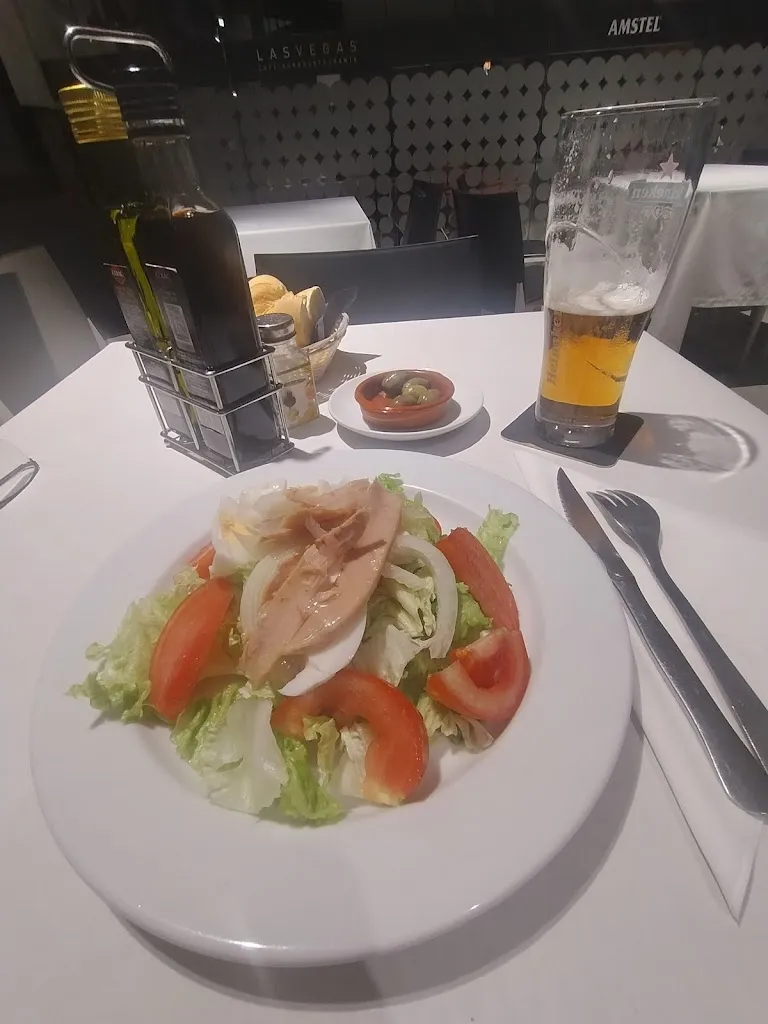 Kühni “Blue Bucket Hat pilgrim”_Restaurante Las Vegas_Aldea del Cano_review