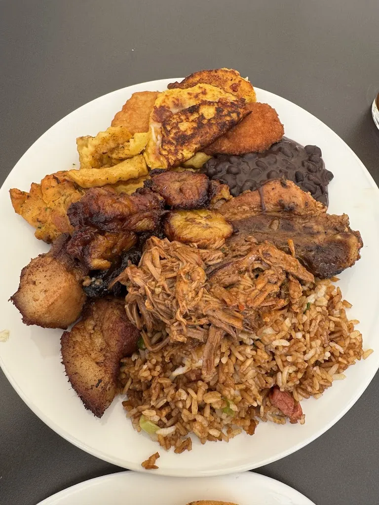 Jorge S Urbina R_La Brocheta Gourmet_Villaverde del Monte_review