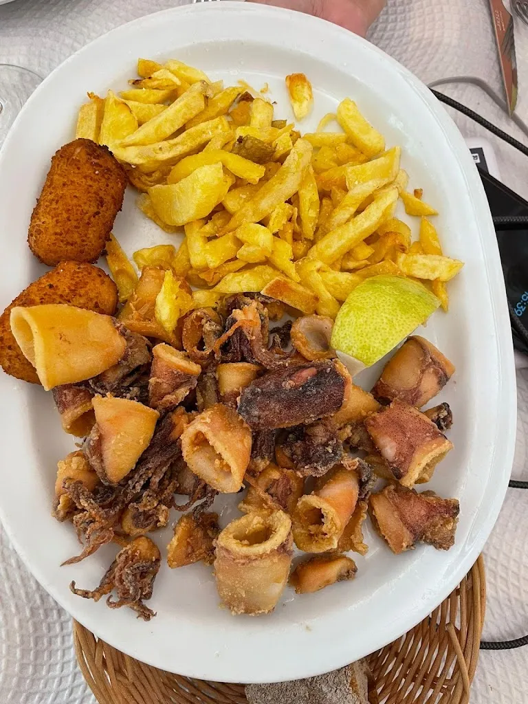 Elisa Trefoloni_Restaurante Pensión Santos_Vimianzo_review