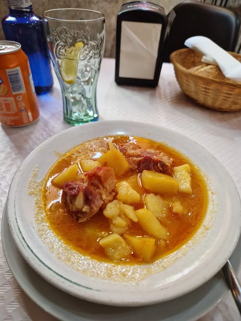 Henry VE_Bar restaurante La Venta Carmona_Villaverde del Monte_review