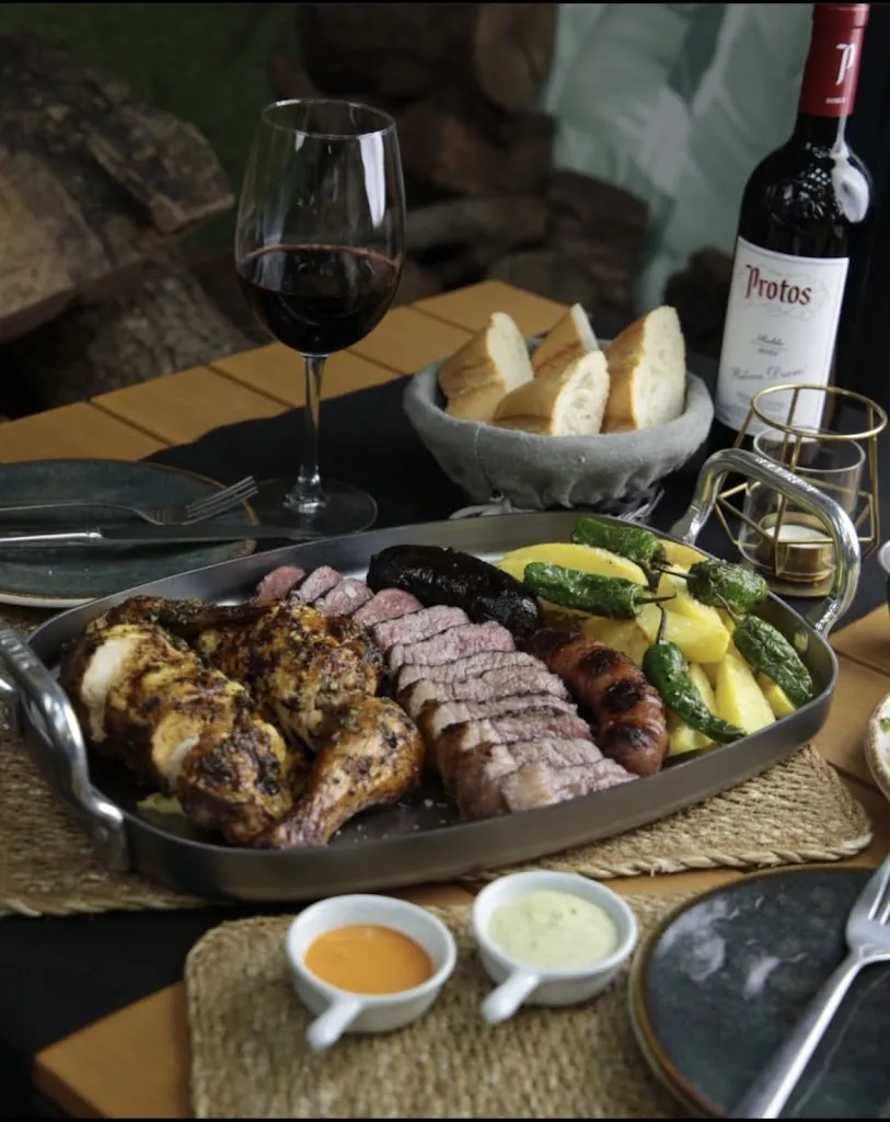 Canaima Fusión Grill // Restaurante Latino_Villaverde del Monte_slider_image_3