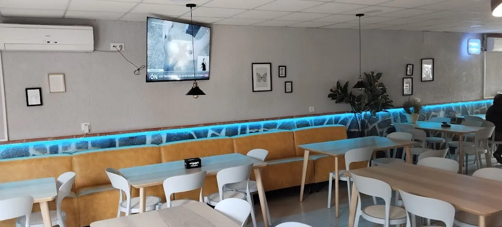 ELGI_El Bar Teatro_Aldeacentenera_review