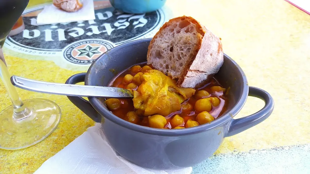 Casa Ferrin, Bar_Vimianzo_slider_image_1