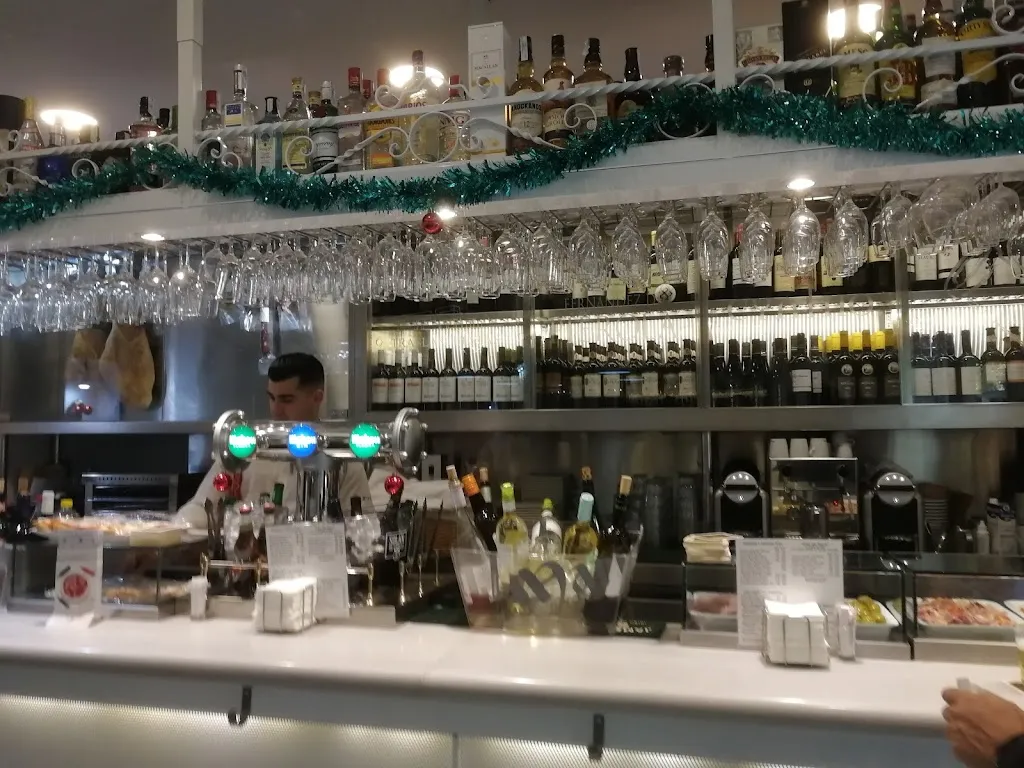 Linton Nightingale_Buendi Alcántara_Alcántara_Bewertung