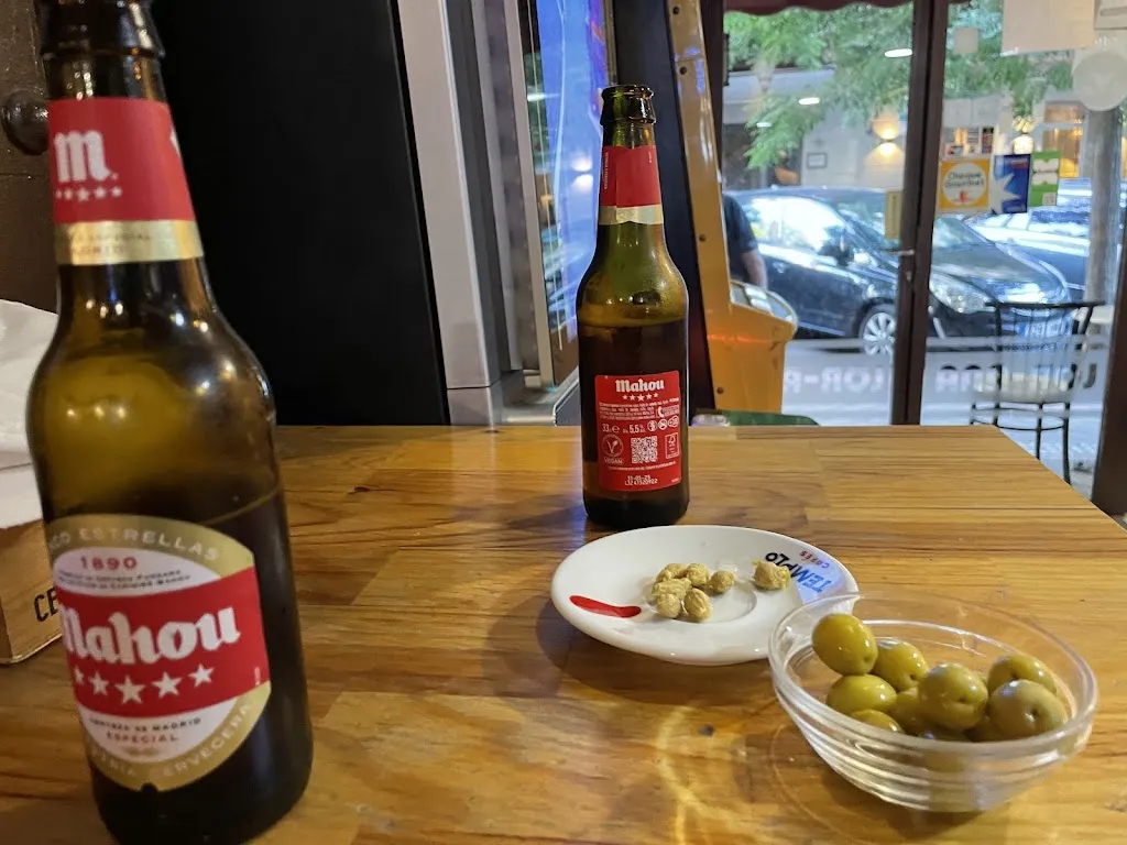 Daniel Garcia_Bar cafeteria lor ana_Alcántara_review