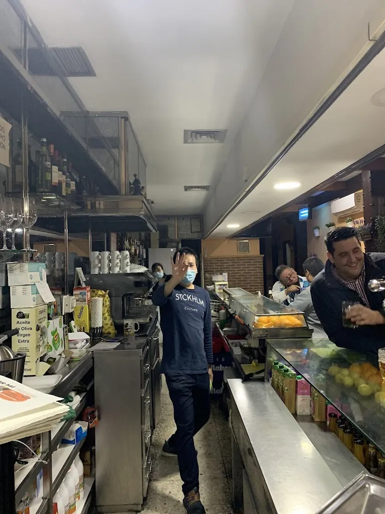 Eduardo Adelman_Bar cafeteria lor ana_Alcántara_review