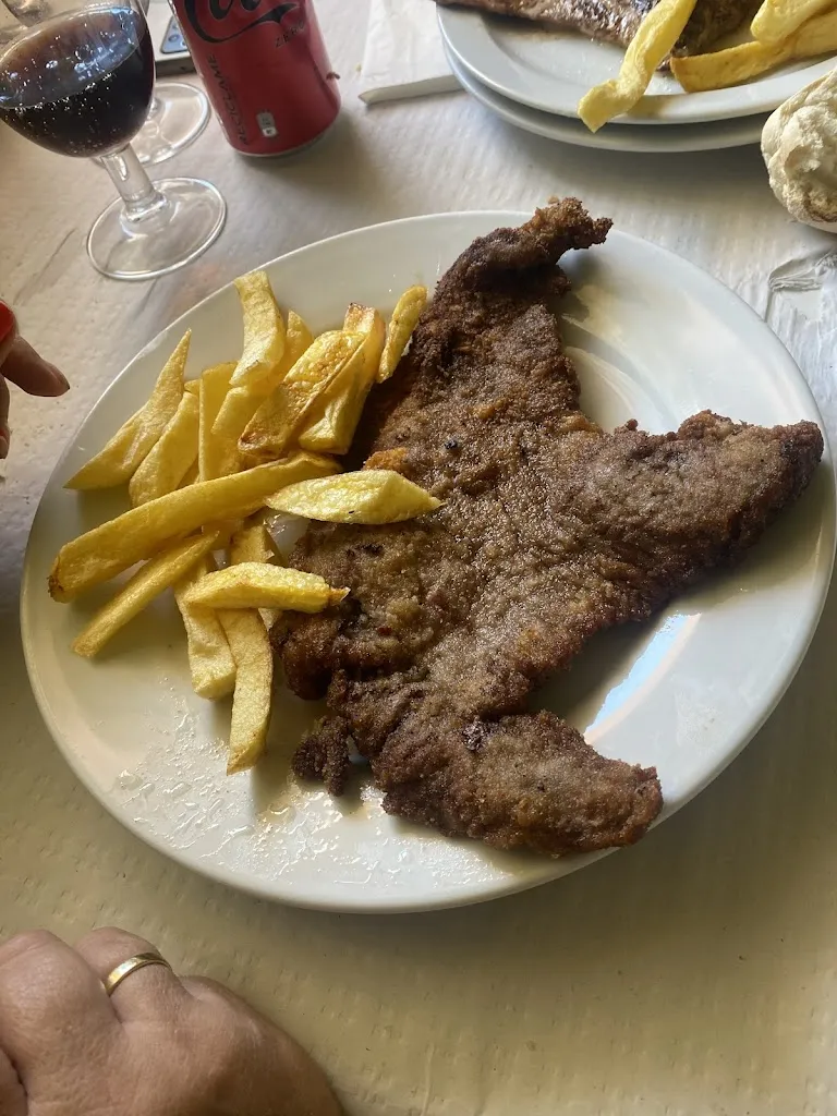 Andrea Rete_Hostal Restaurante Montesol_Aldeanueva del Camino_review