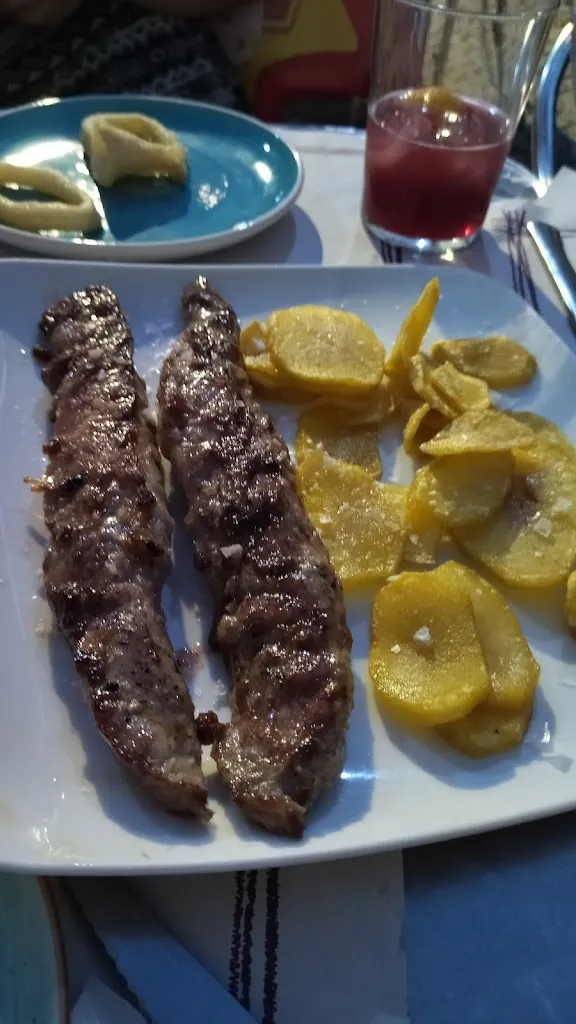 Rubén Robles_Café Bar Nika_Aldeanueva de la Vera_review