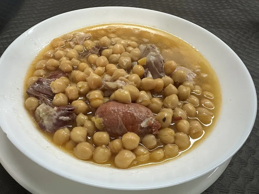 Andres J. B. C._Restaurante Nuevo Hogar_Almaraz_review