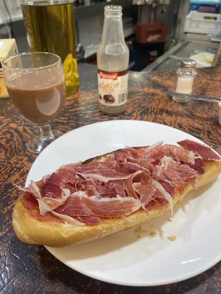 Andrea_Bar Restaurante Portugal SL_Almaraz_review