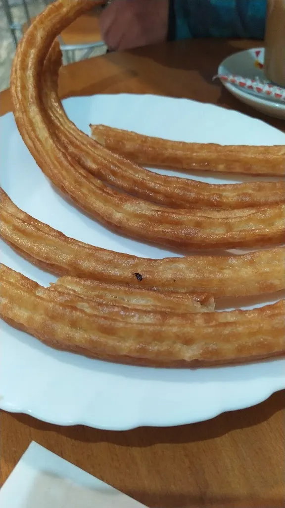 Conchi Rodriguez_Churreria Alimaymon_Almoharín_review