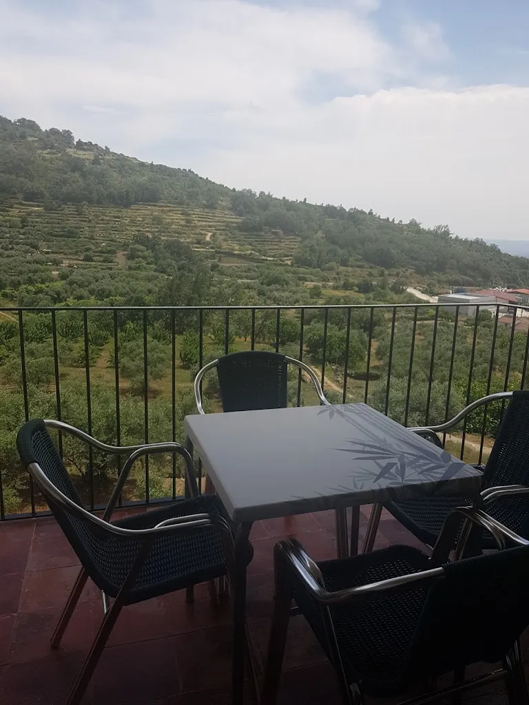 Restaurante El Tozón restaurant in Arroyomolinos de la Vera