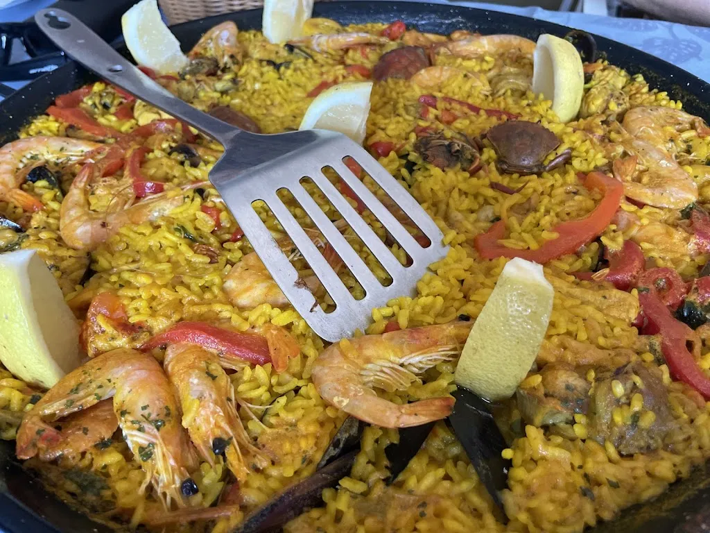 Riesgo Riesgo_Bar Restaurante Piscina Belvis de Monroy-Las casas_Belvís de Monroy_review