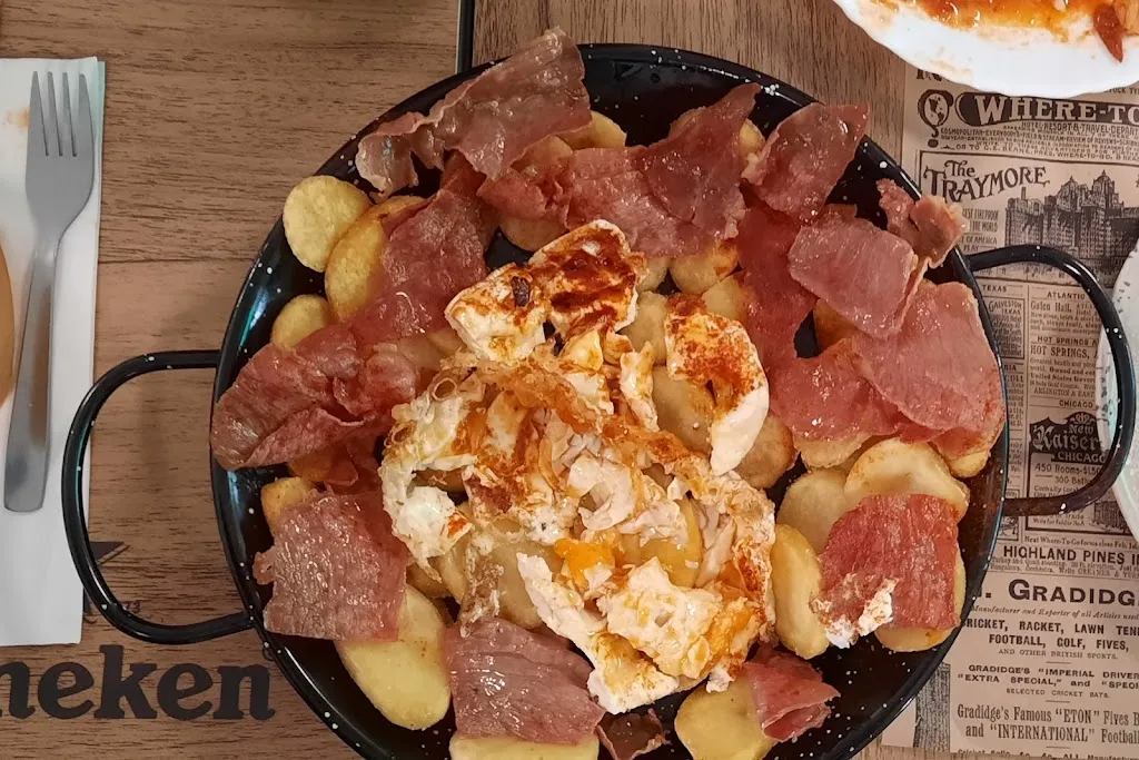 Bar Restaurante Piscina Belvis de Monroy-Las casas restaurant in Belvís de Monroy