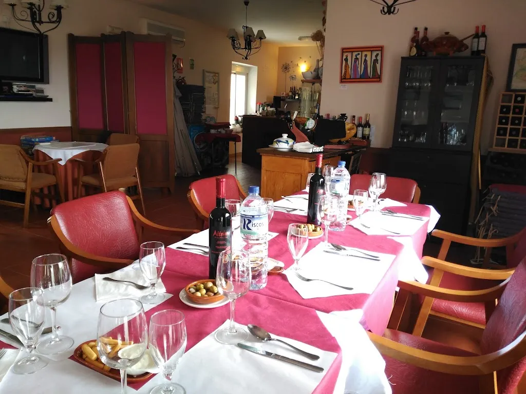 La Posada del Halcón_Cabañas del Castillo_slider_image_3