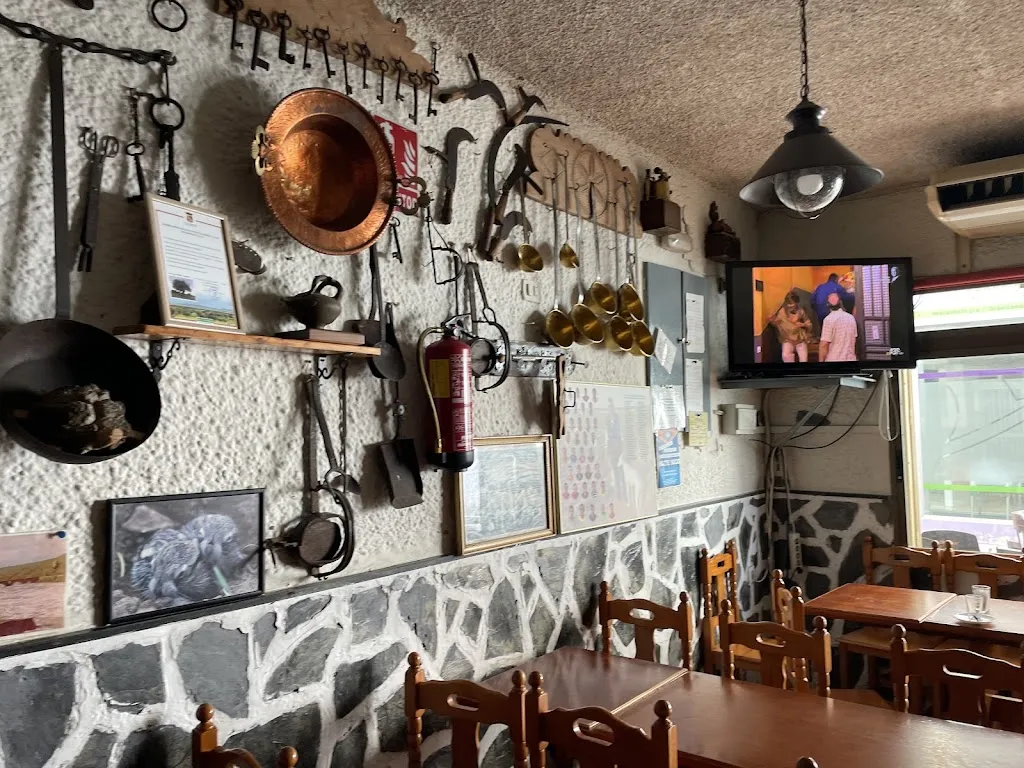 Mesón Chatarra_Arroyo de la Luz_slider_image_1