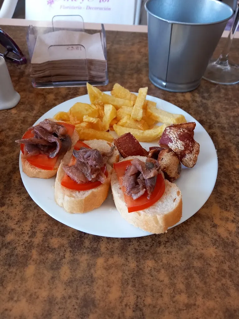 Belén_Cafe Bar MADY_Arroyo de la Luz_review