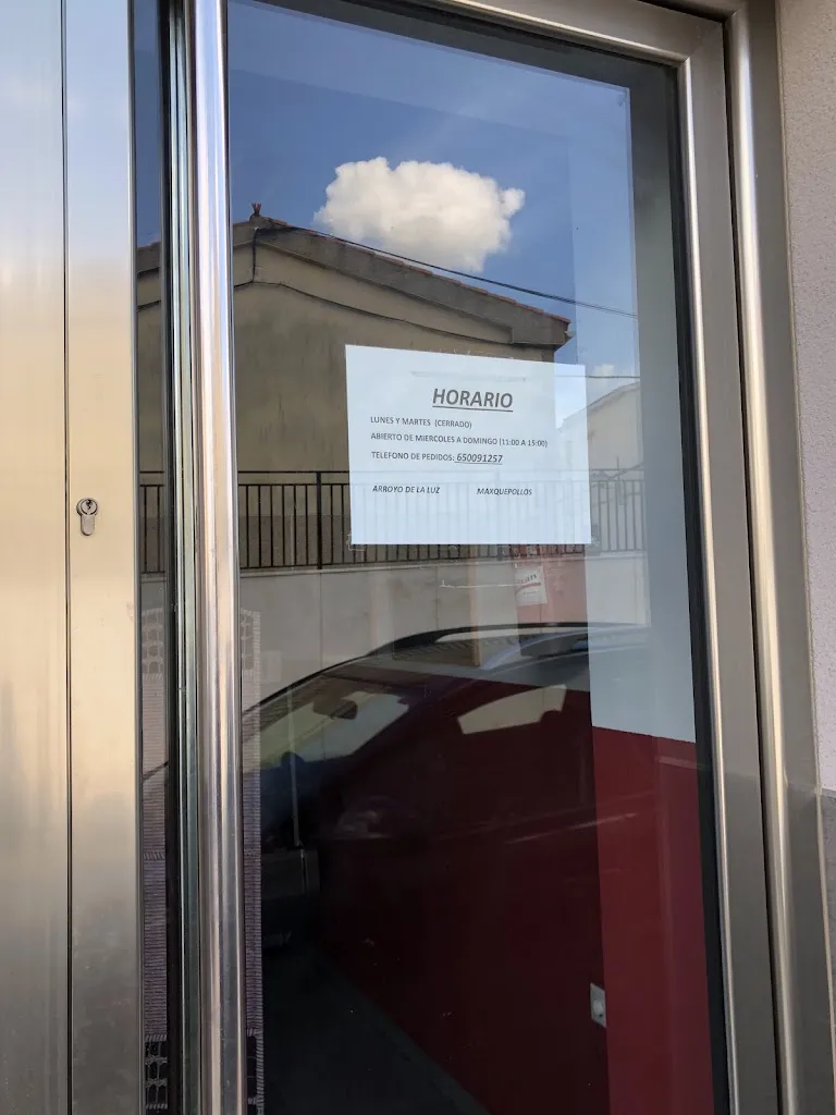 MaxQuePollos_Arroyo de la Luz_slider_image_3