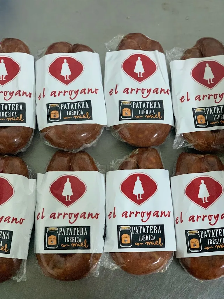 Jamones y Embutidos El Arroyano restaurant in Arroyo de la Luz