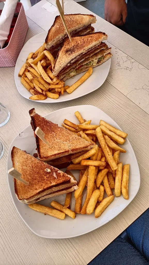 Sonia Sanchez Borras_Café-Bar 