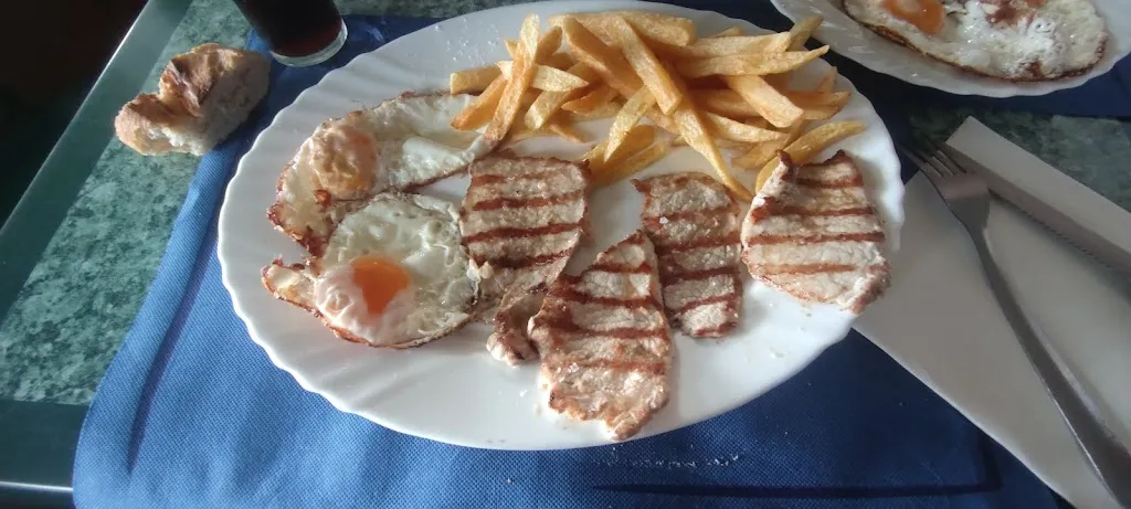 alvaro ferreira_Café Bar El Mirador_Cabezabellosa_review