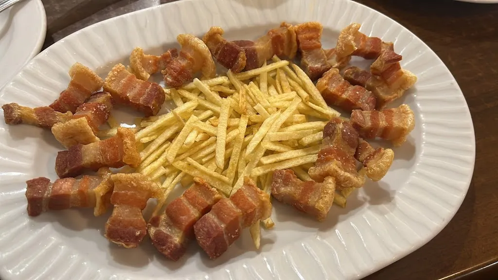 Elif Mert_Mesón Calzada_Calzadilla_review