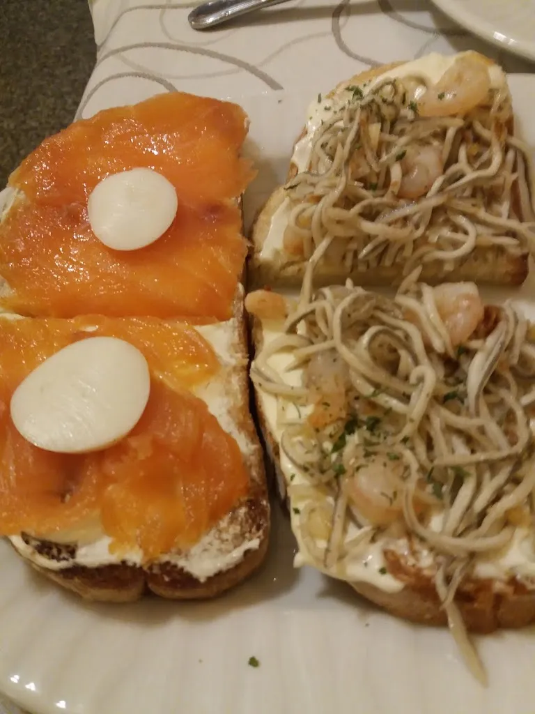 Javier Santos Digón_Mesón Calzada_Calzadilla_review